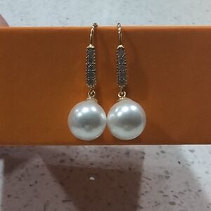 Elegant Pearl Drop Earrings